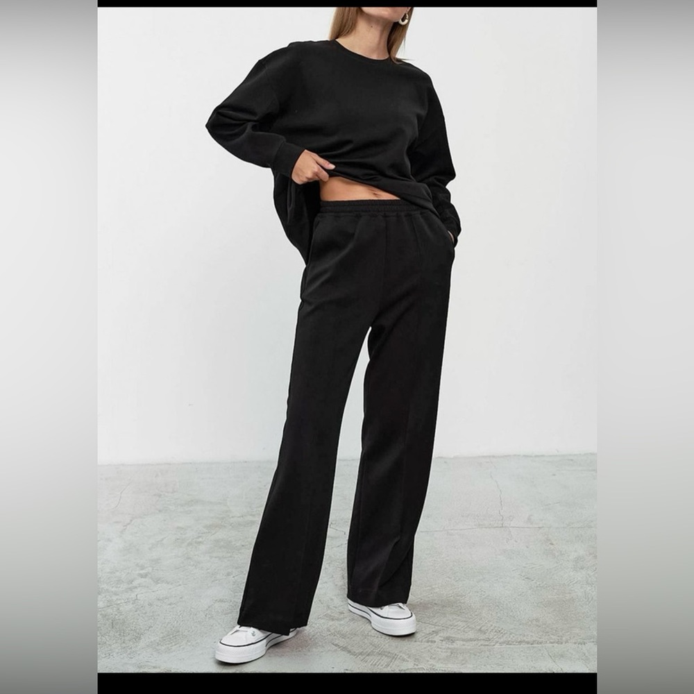 Commense bold move two piece pant/ sweat set